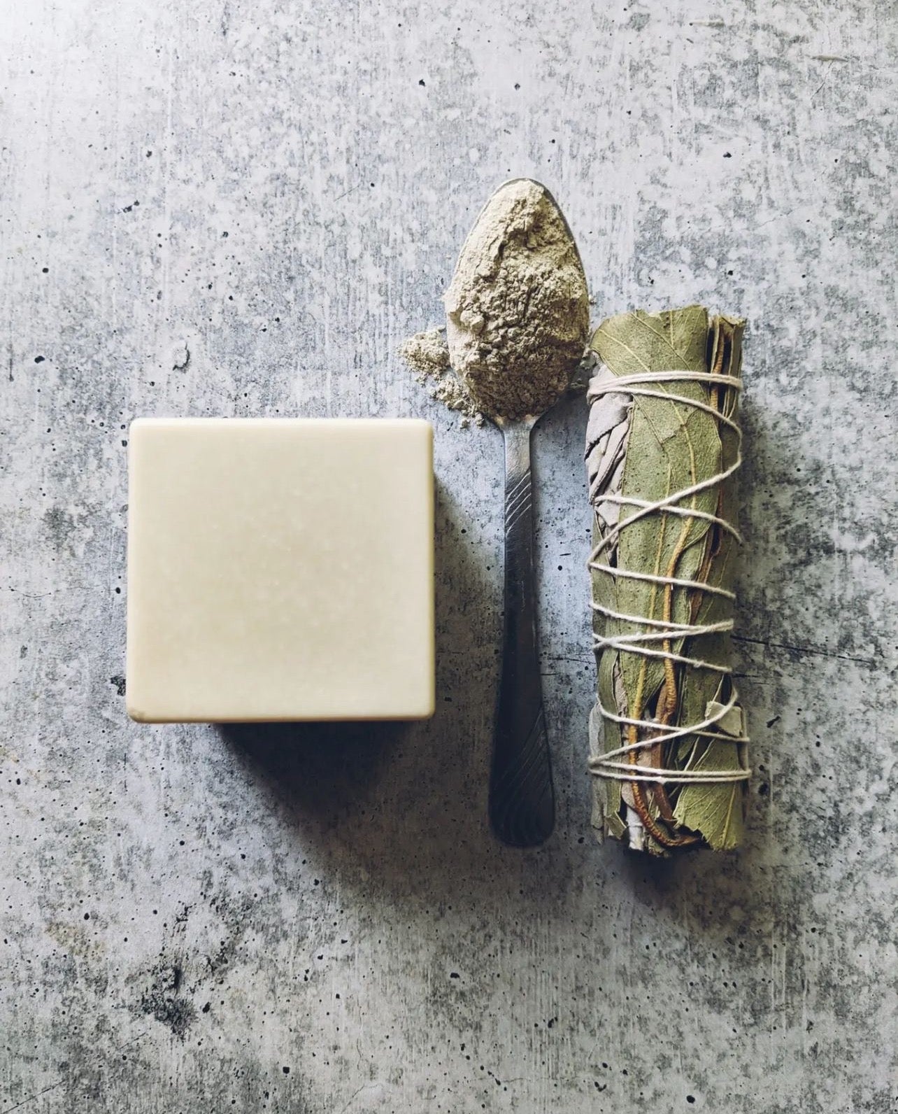 BENTONITE CLAY SHAVING + FACIAL SOAP