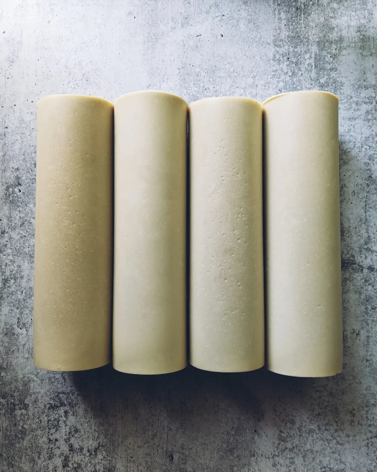 BENTONITE CLAY SHAVING + FACIAL SOAP